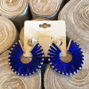 NWT!! Gold and blue threaded hoop earrings